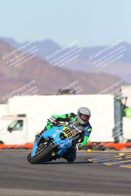 media/Dec-05-2024-Racers Edge (Thu) [[e102e0690b]]/3-B Group/Session 5 (Turn 16)/
